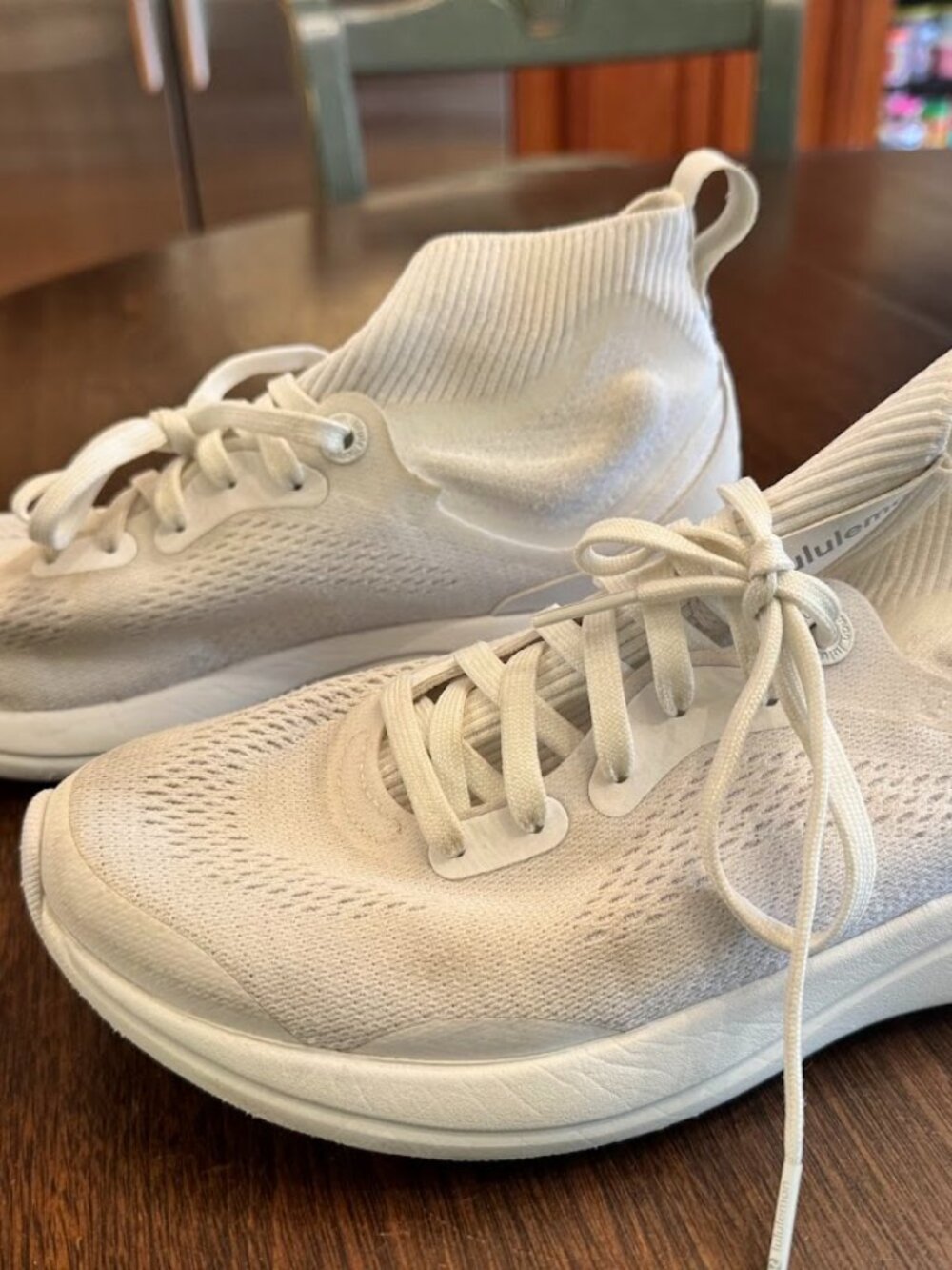 Lululemon Chargefeel Workout Mid Womens 7 White Chargefeel Mid Top Sneakers
